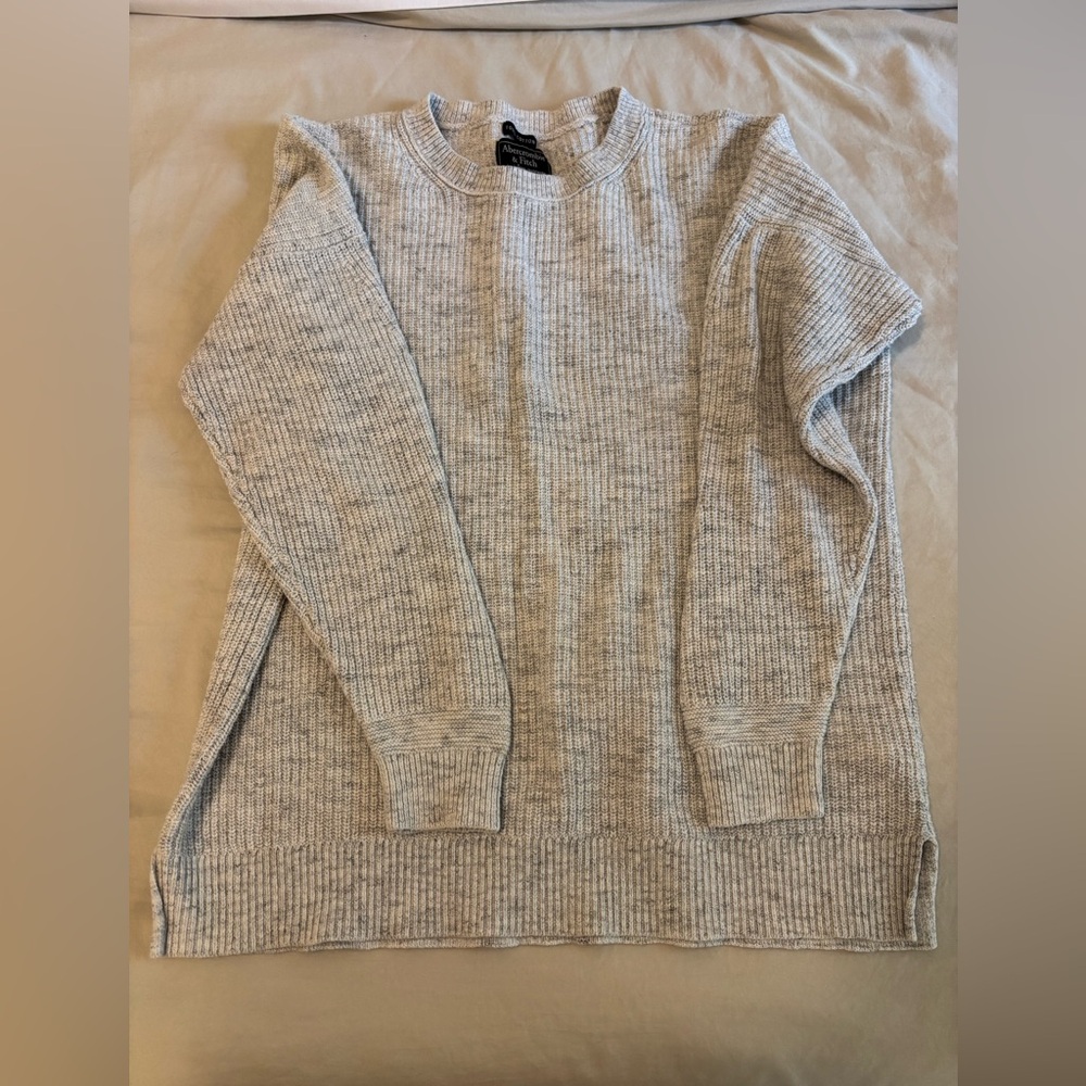 Ambercrombie Ribbed Knit Sweater